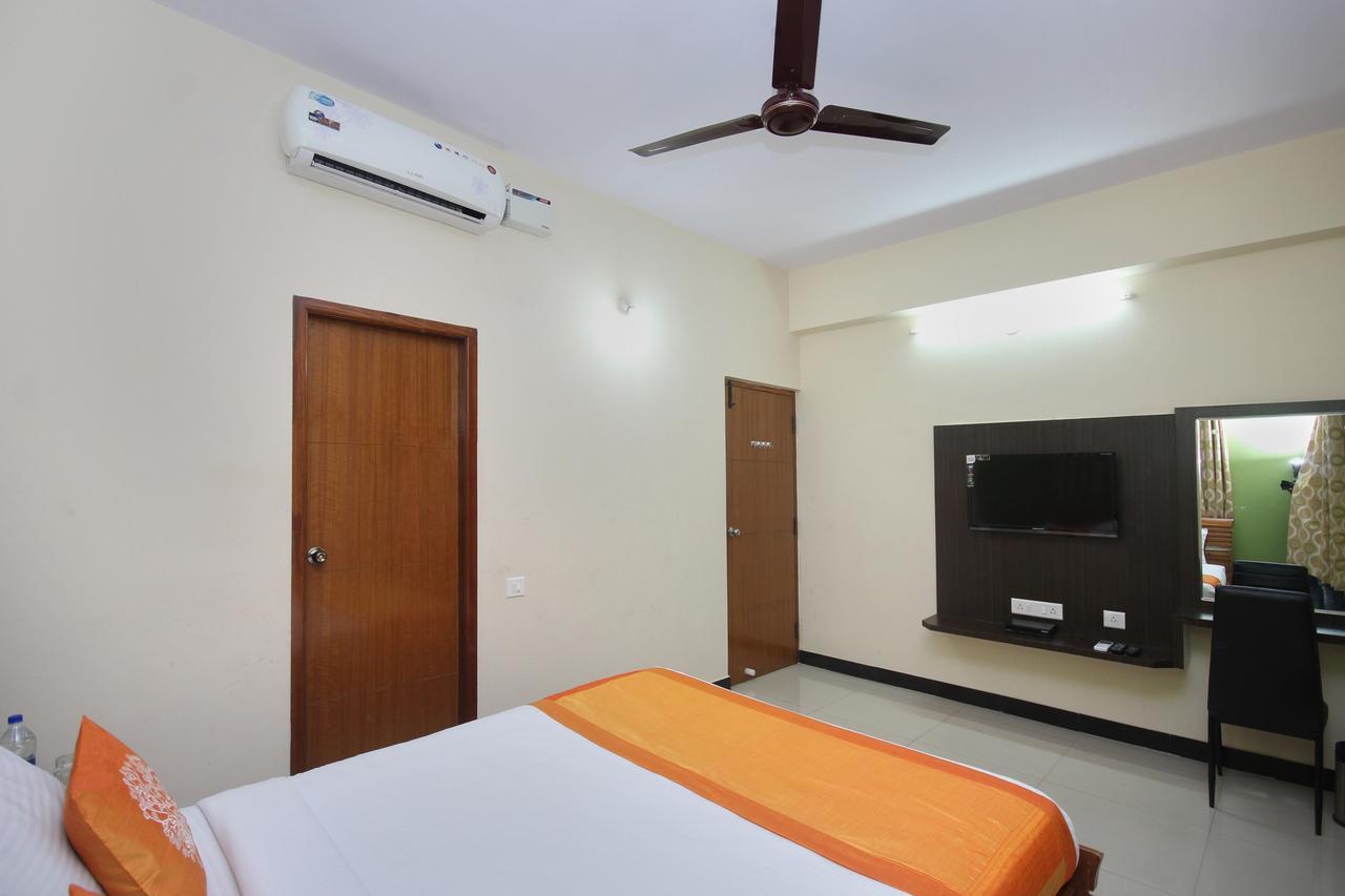Oyo 2916 Apartment Queens Castle Bangalore Exterior foto